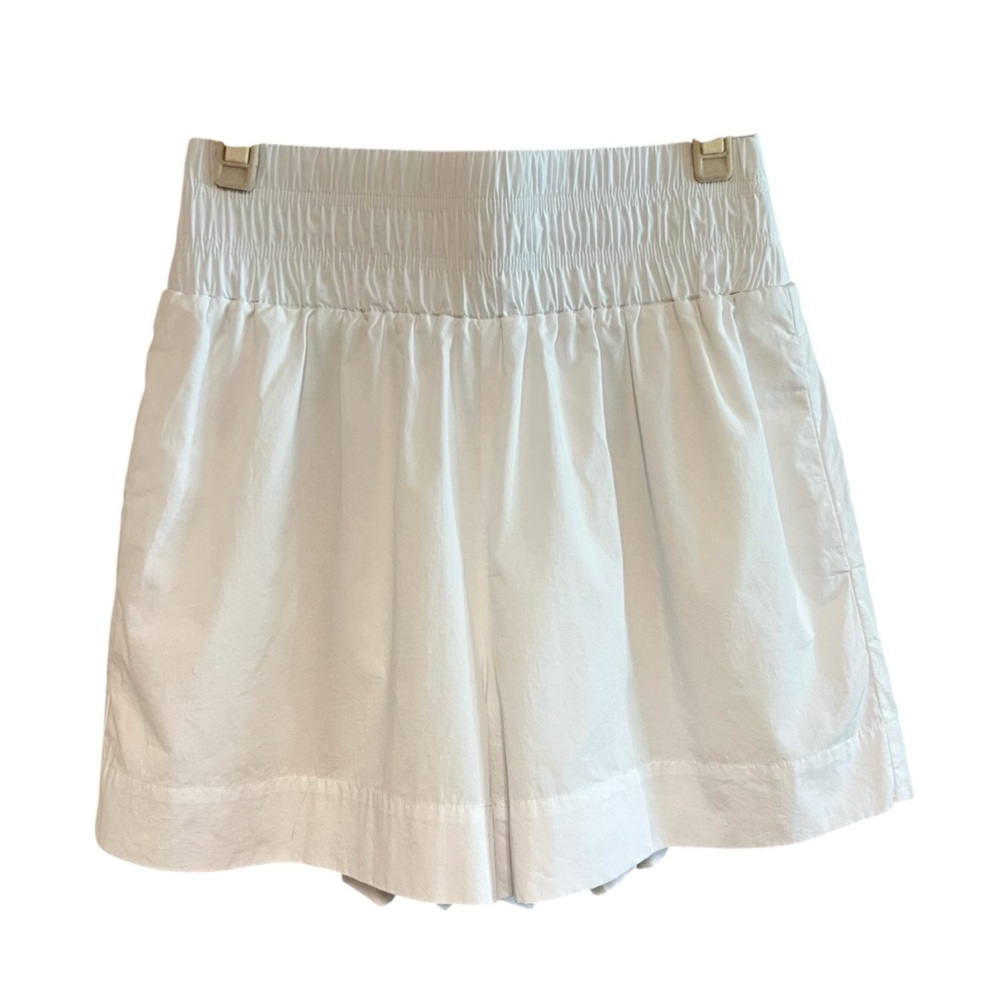 Hill House The Livie Nap Shorts in White Cotton High Waisted Smocked Size S